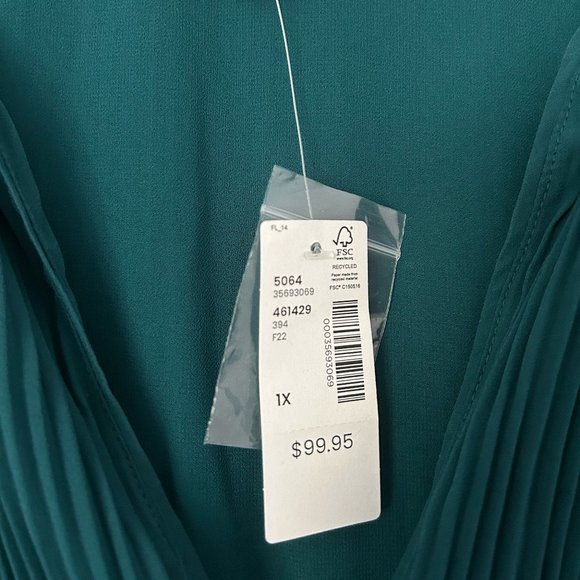 Addition Elle Green Pleated Dress Size 1X - Picture 3 of 3